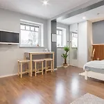 Romantic - Private Entrance! Апартаменты