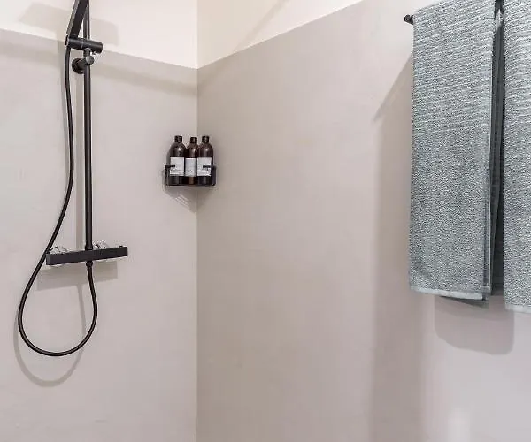 Romantic - Private Entrance! Apartman *